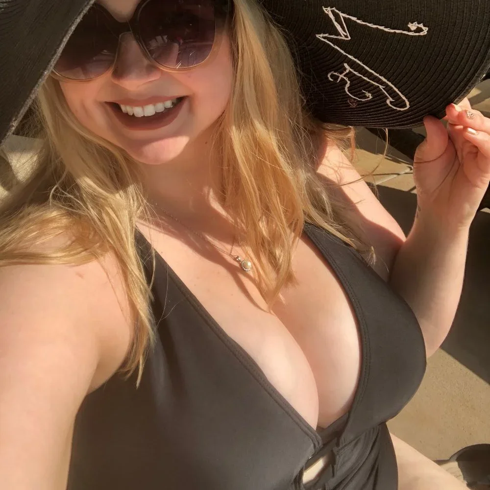 YONIQUE Lace up Plunge Front One Piece swimsuit 🏖️ NEW WITH TAG!!!